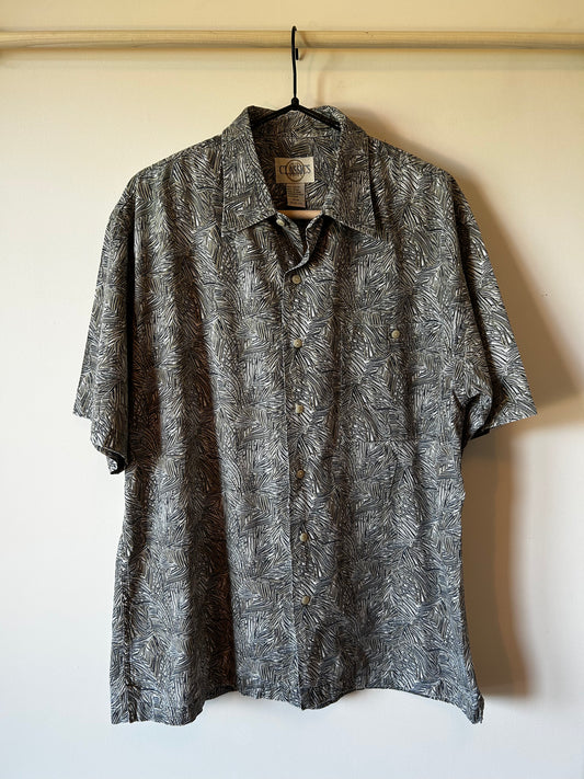 R&R Classics Short Sleeve Button-Up (M)