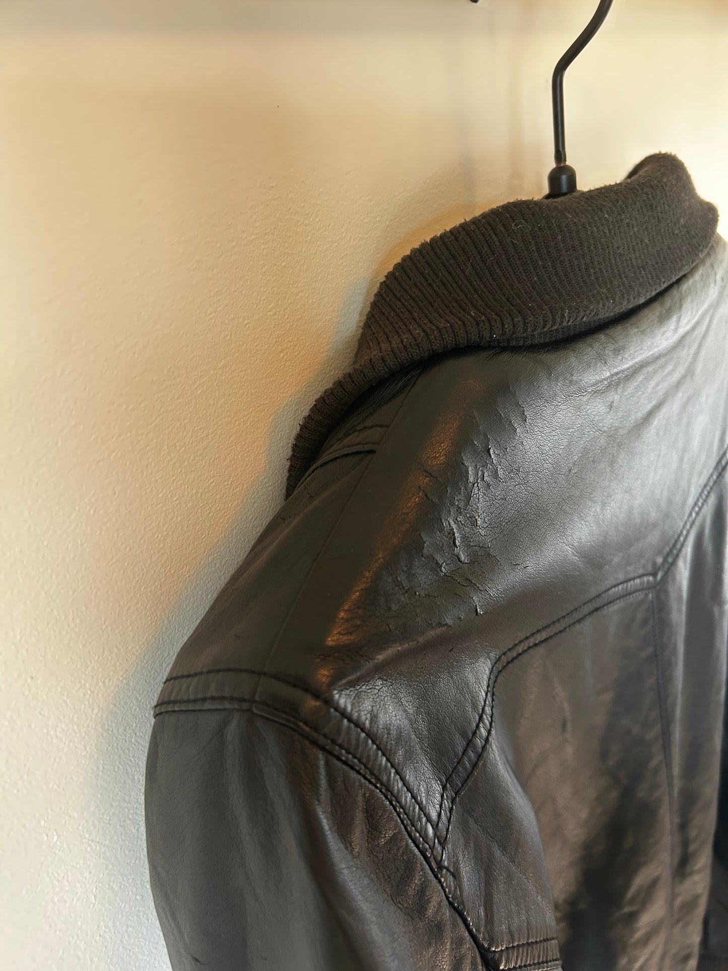 Levi's Leather Bomber Jacket (M)