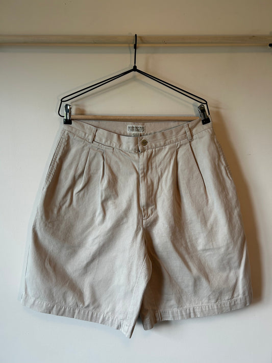 Banana Republic Vintage Pleated Shorts (34)