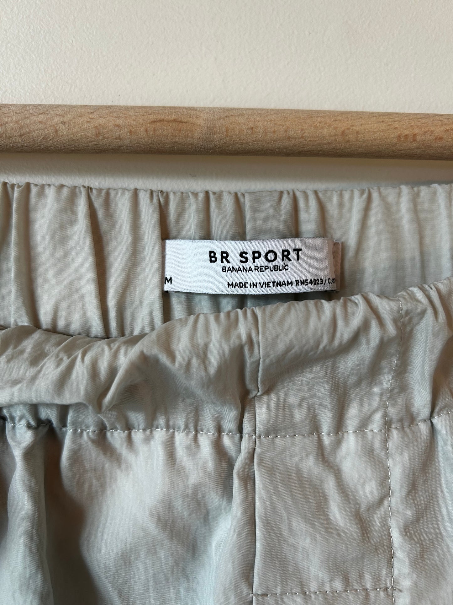 Banana Republic Sport Casual Shorts (S/M)