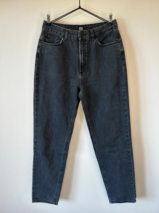 BDG High-Waisted Mom Jeans (12)