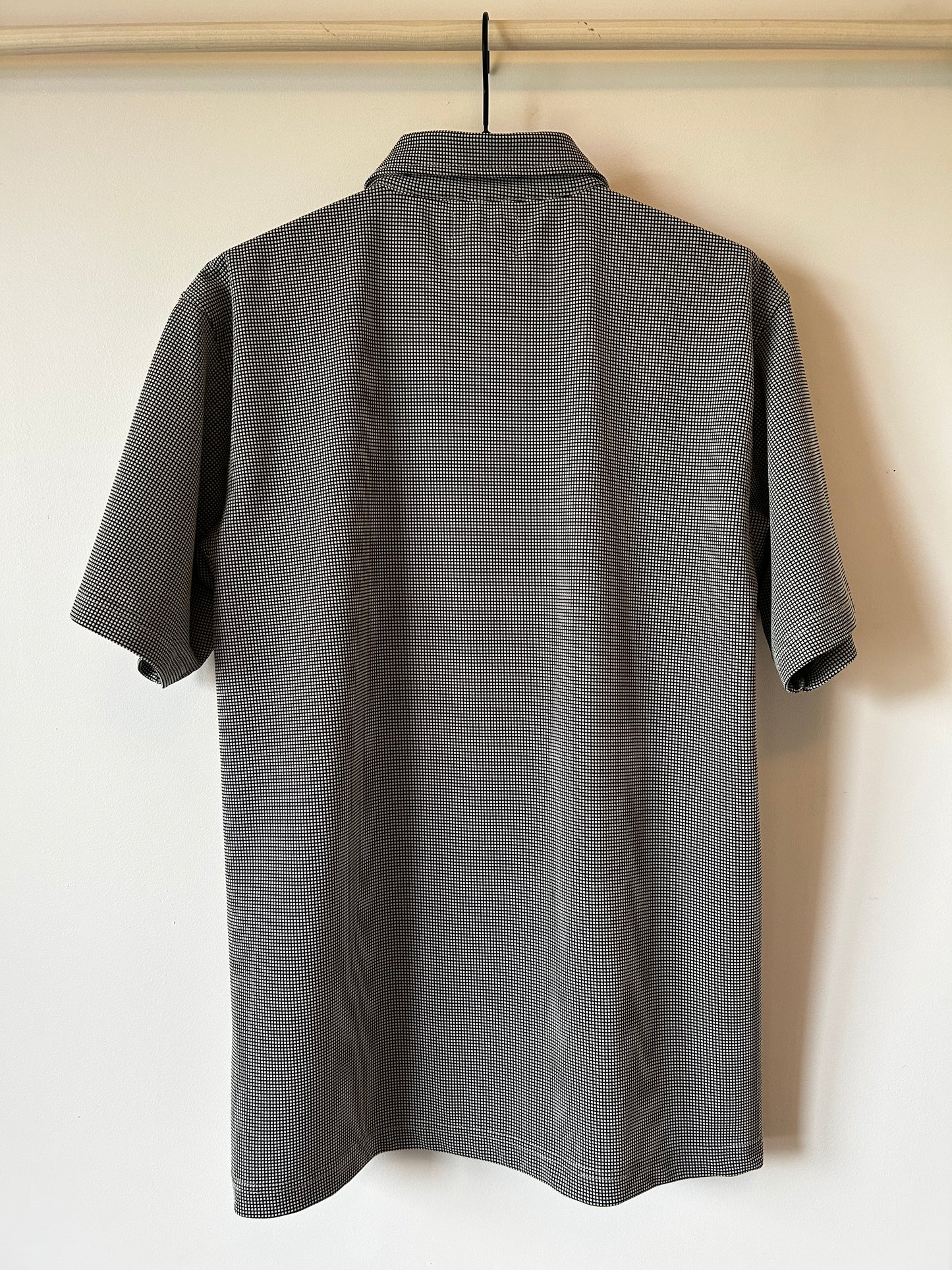 Solo Voyce Button-Up (L)
