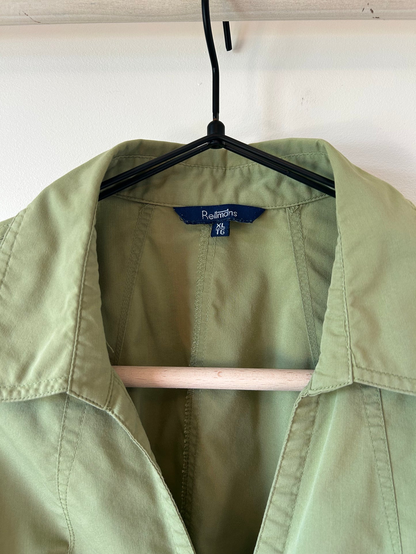 Reitmans Short Sleeve Blouse (XL)