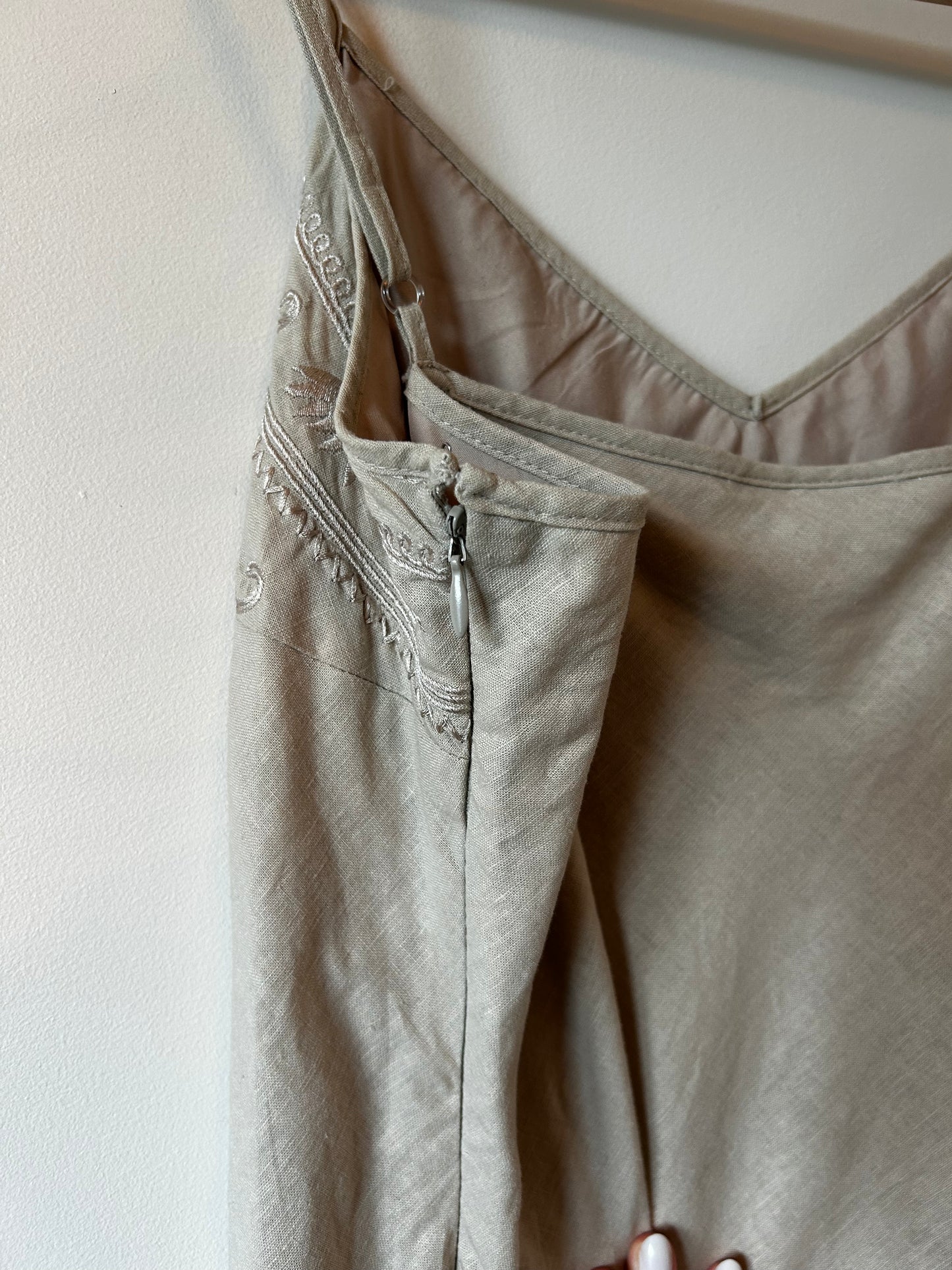 La Redoute Embroidered Midi Dress (16)