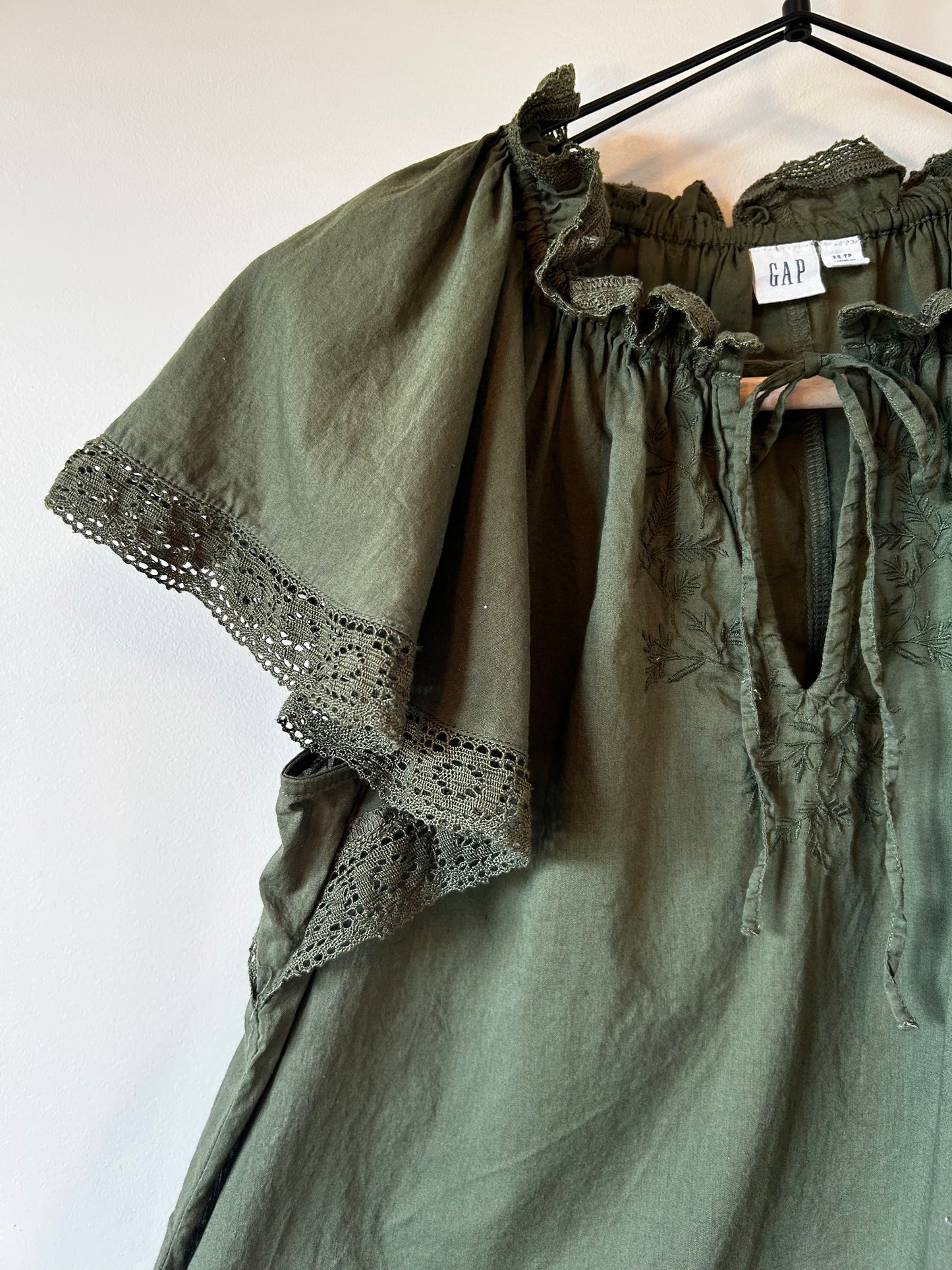 GAP Flowy Blouse (XS)