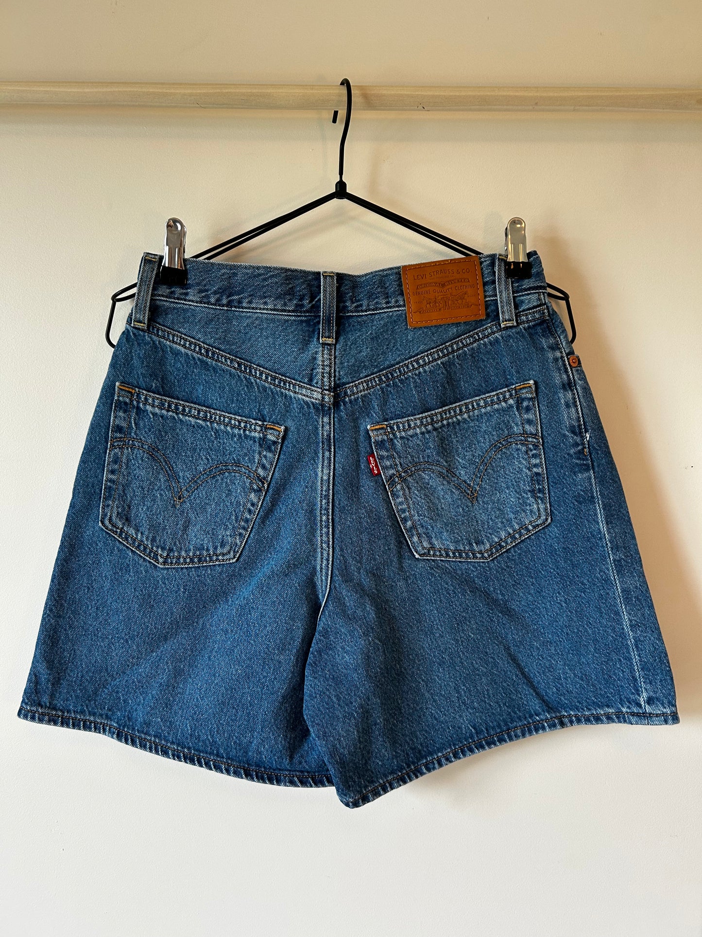 Levi's Denim Ribcage Shorts (26)