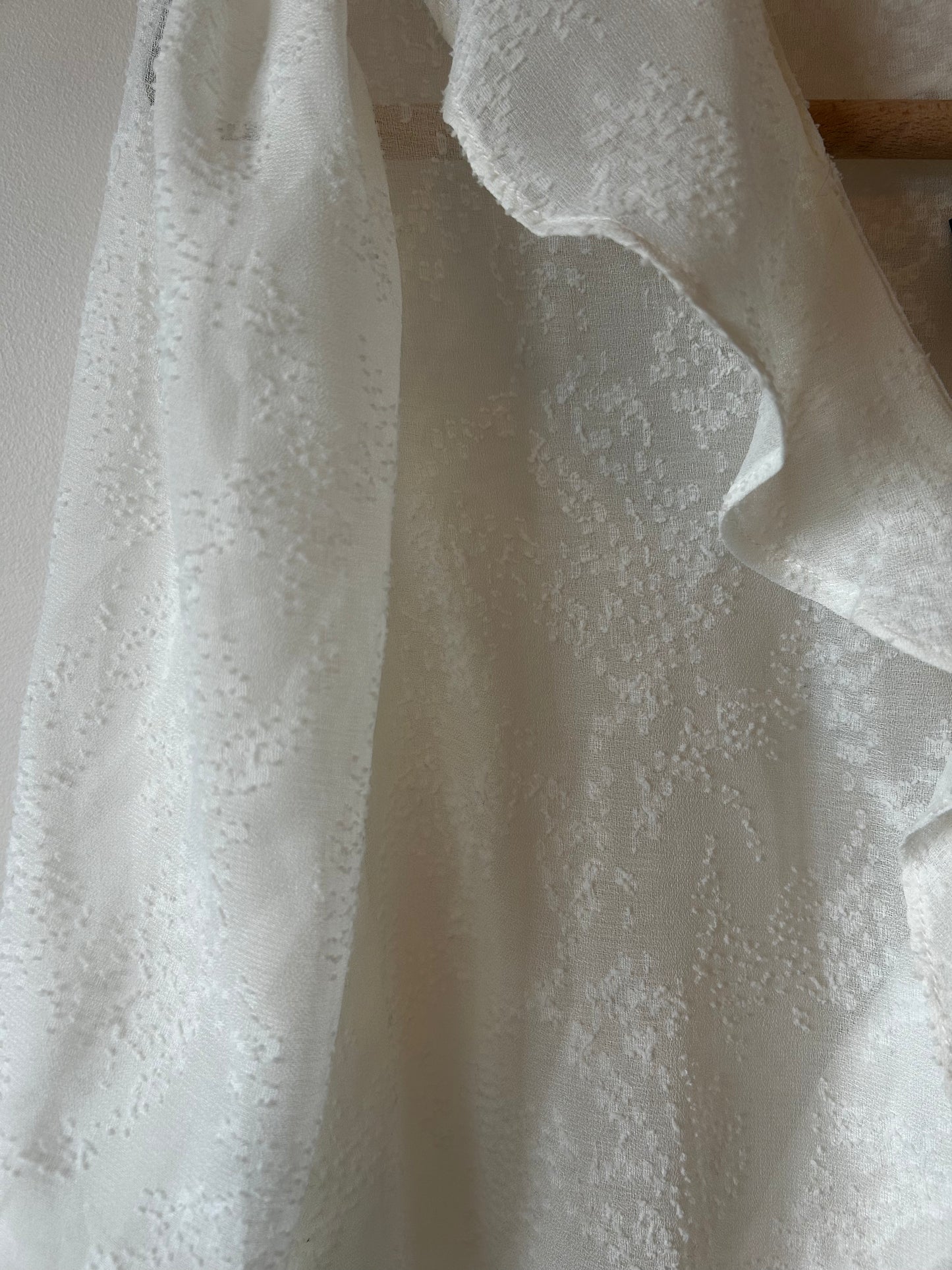 Dynamite Sheer Textured Blouse (XL)