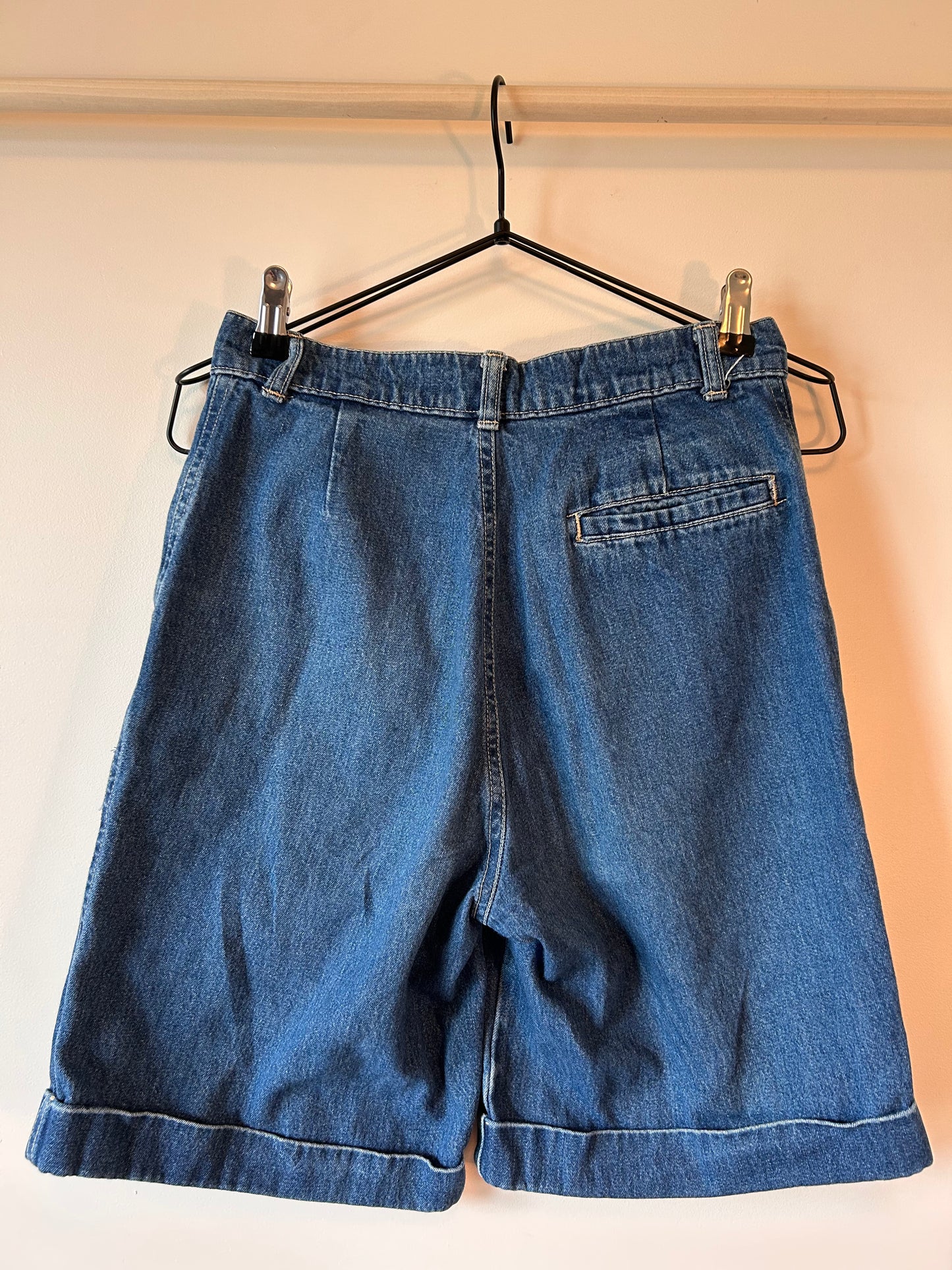 Willow Ridge Long Denim Shorts (XS)